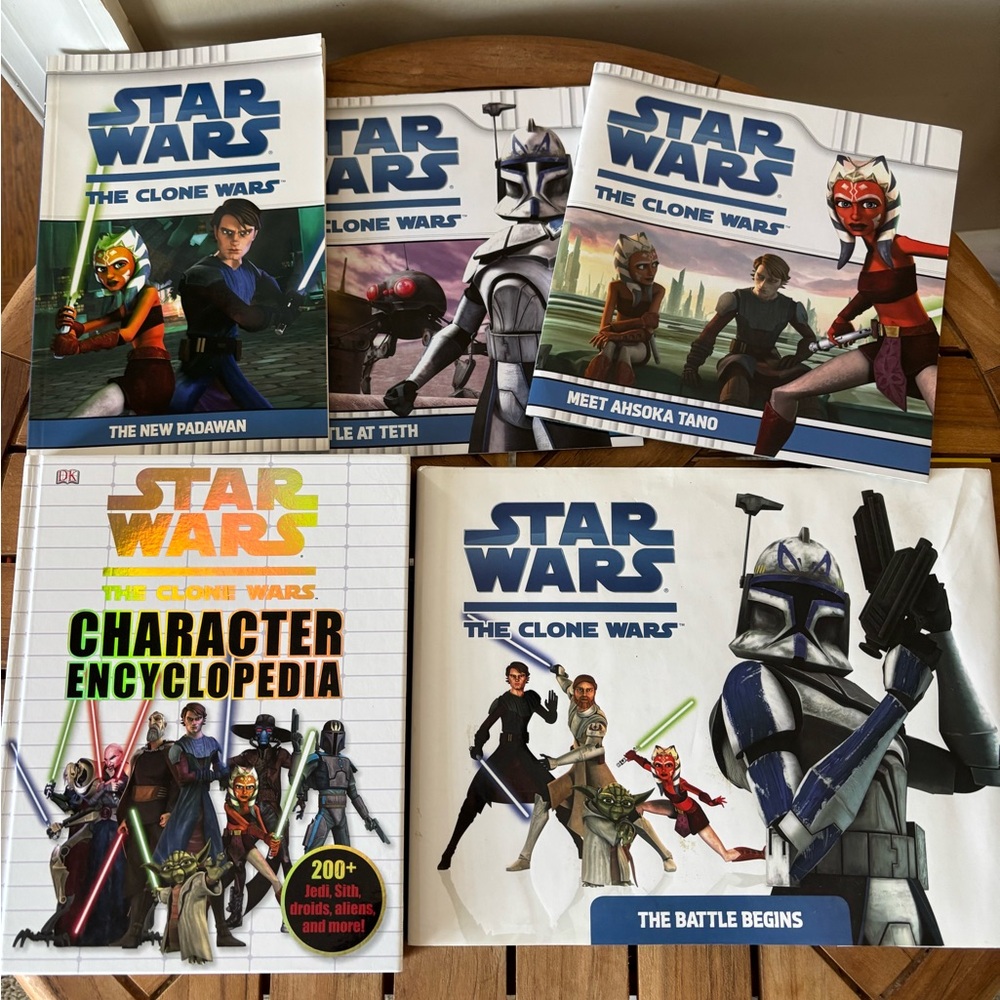 Lot of 5 Star Wars The Clone Wars Kids Book Paper & Hardcover